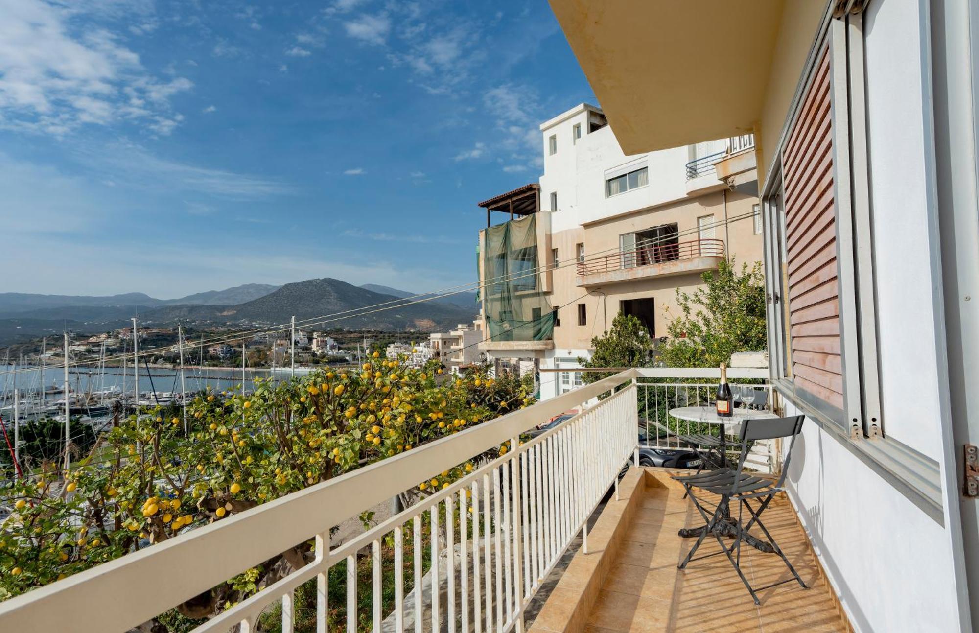 Jelena Apartments By The Sea Agios Nikolaos Exterior foto